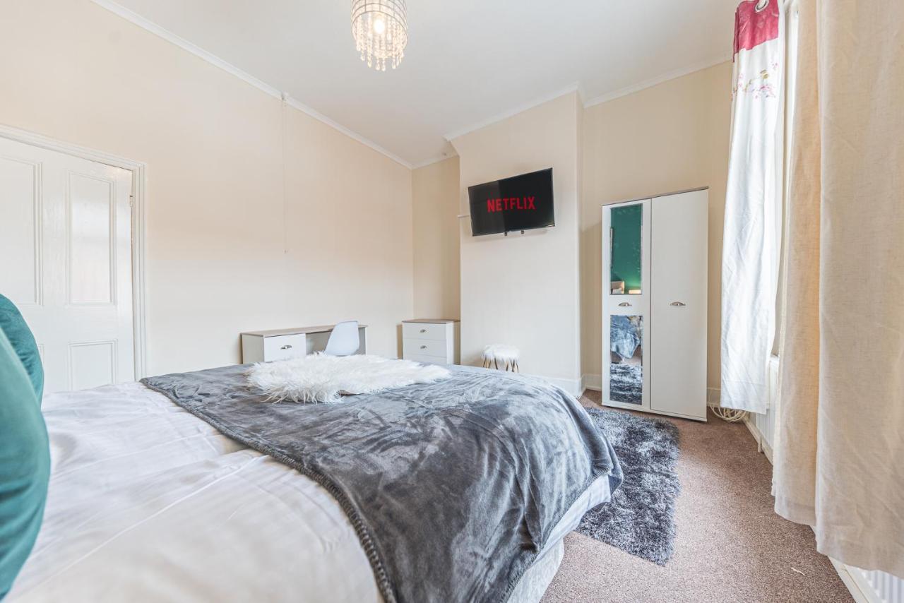 *King Bed* Luxury City Centre House Barrow-in-Furness Exterior foto